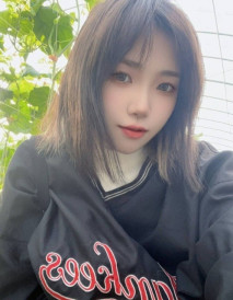 【強烈推薦】，頂級露臉小母狗【Lunana】推特5000元訂閱福利⑦，露出喝尿調教啪啪，各種花樣，玩花了