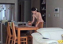 攝像頭偷拍母女裸體全都看光光