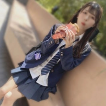 【露臉】苗條的女人。制服約會在酒店做愛中出