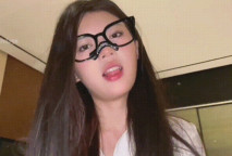 超牛公狗腰猛男-小二先生創口貼貼-極品女神一到賓館就被我拉到床上一頓猛乾，幹的女神各種阿黑顏淫叫不斷