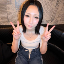 「你的雞雞真噁心！哈哈」 我意外地拍下和一位關係很好的女性朋友做愛的影片！以至於我露出了她內陷的乳頭，並且射在了她的體內，讓她懷孕了。