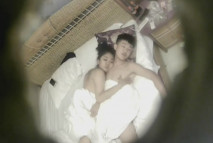 酒店攝像頭偷拍 紋身小哥和性敏感女友做愛 貌似都沒怎麼用力就殺豬嚎