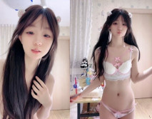 太極品了這麼逆天都下海了【洛麗塔】超清純的妹子絕世美顏絲襪大長腿美乳翹臀 逼逼又嫩又緊扣穴了裸舞啦