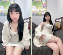 極品美腿呆萌小妹妹！初下海炮友操逼！掏出白嫩美乳，蜜桃美臀嫩穴，第一視角後入，主動騎乘位享受