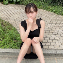 被神乳迷倒的Fcup美女是肌肉男的前女友！推薦給想知道事實的人。與前女友首次共演，無言中出。和一個相愛的男人做愛和和別人的雞巴做愛不同，最後抽搐痙攣。