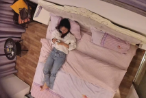 新流出酒店偷拍 有點像“江玉燕”很古靈精怪的極品美女和胖男激情兩小時