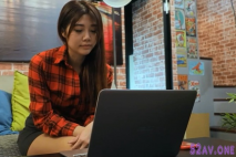 麻豆新品 -外賣員的情色豔遇