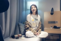 趙總尋花 俏皮白衣黃髮妹妹，最後喊痛無奈用嘴！4K字幕版