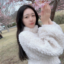 首次攝影・露臉！！ 就讀國立大學，目前在咖啡廳工作的大學美女黑髮清楚雖然保守，但實際上性欲很强！！羞耻的淫液2次連續生中出！！