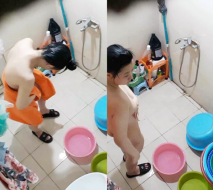 偷窺鄰居家上大一的女兒洗香香