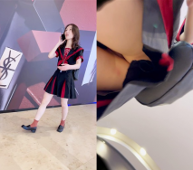 商場一路跟蹤抄底不穿內褲的短裙美女 乾乾凈凈的鮑魚真想摸一下