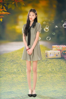 2025年最新流出，【國模大尺度4K私拍】，黃甫新人，【潤瑤】，凈身高165cm，苗條學生妹，極品粉穴特寫，超清畫質