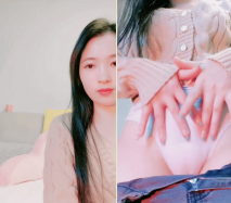 氣質美少婦！看似文靜騷的很！脫下牛仔褲揉搓肥穴，水晶假屌抽插，高潮大量噴水，表情一臉享受