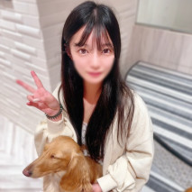 【初拍・露臉】以護士為目標的20歲專門學制。平時雖然很安靜，但每次一插入都會不斷呻吟的敏感女孩。。。