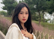 和同校學妹看完電影逛完街後去開房做愛