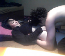 在多媒體DVD店里,韓國白皙少女跟男友激情大戰