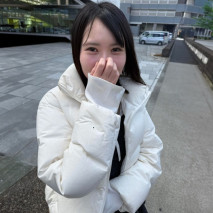 在已婚者聯誼會上發現了才20多歲的新婚第3年的美人妻子，在飯店IN♡對無性能力的丈夫死心，貪圖別人的雞巴和不倫性愛的快樂♡