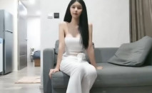 高顏偽娘 來讓我看看逼 身材高挑極品 大哥為求刺激約個變性人妖猛插人工鮑魚 操的滿身大汗 體驗不錯