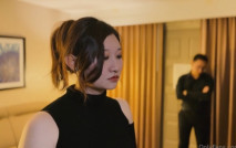 林千夜 丈夫離開後和繼子的禁忌欲望 讓我無法抗拒只能徹底沉淪 手指扣逼都扣出殘影 奶子印在玻璃上 好看愛看