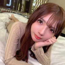 陰毛濃密苗條！美形，而且全程都散發著性感的氣息♪ “你快要高潮了嗎？再堅持一下，讓我們來一次真正酣暢淋漓的射精，好嗎？♡”