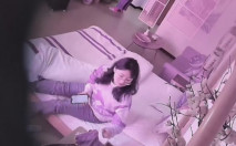 新流出酒店偷拍 過年憋了很久的知識分子情侶各種體位姿勢瘋狂的操射了滿滿一袋精液