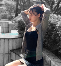 學生妹私播賺零用錢