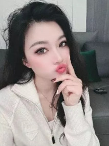 抖音御姐網紅【潔兒】超淫自慰視頻，絕美氣質少婦淪為淫騷浪貨，絲襪摳穴極致反差堪稱擼管神作