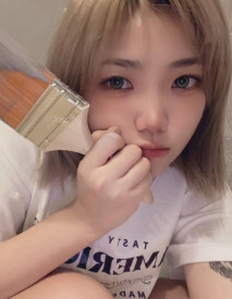 【強烈推薦】，頂級露臉小母狗【Lunana】推特5000元訂閱福利④，露出喝尿調教啪啪，各種花樣，玩花了