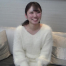 以音樂老師為目標的大學生。開朗的普通女孩是我最喜歡的！帶著可愛的笑容上床做愛...