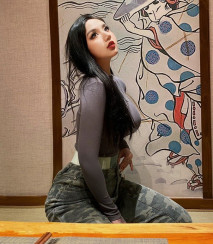 超顏狂野女神『Chloe』最新真愛群流出 第二彈 瘋狂玩穴 極品豪乳 肛塞串珠