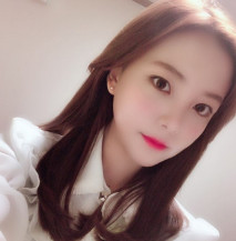 氣質音樂系小女生、乖萌可愛型，白虎小穴自慰，淫聲好聽，洗澡給你看！